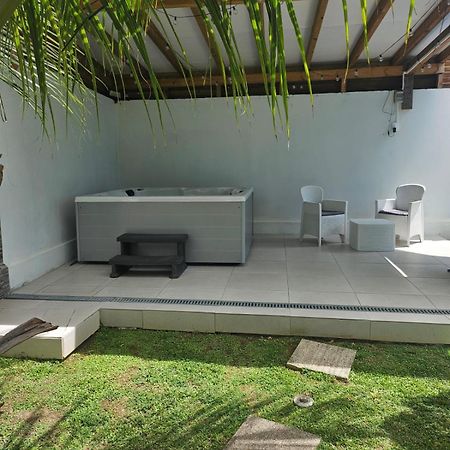 Apartamento Sweet Colibri Saint-Pierre Exterior foto