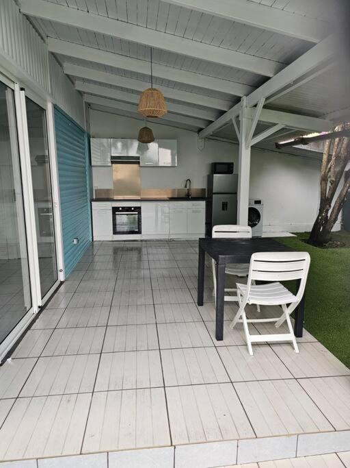 Apartamento Sweet Colibri Saint-Pierre Exterior foto