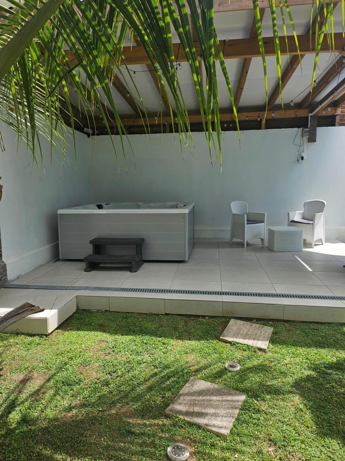 Apartamento Sweet Colibri Saint-Pierre Exterior foto